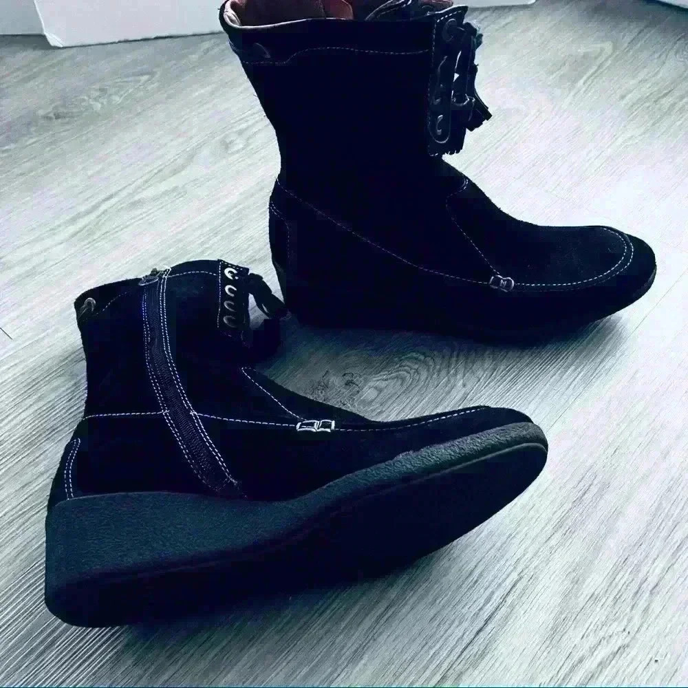 PEDRO MIRALLES BLACK SUEDE LACE UP SIDE ZIPPER ROUND TOE WEDGE BOOTS SIZE 41